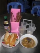 CURRY WITH BREAD